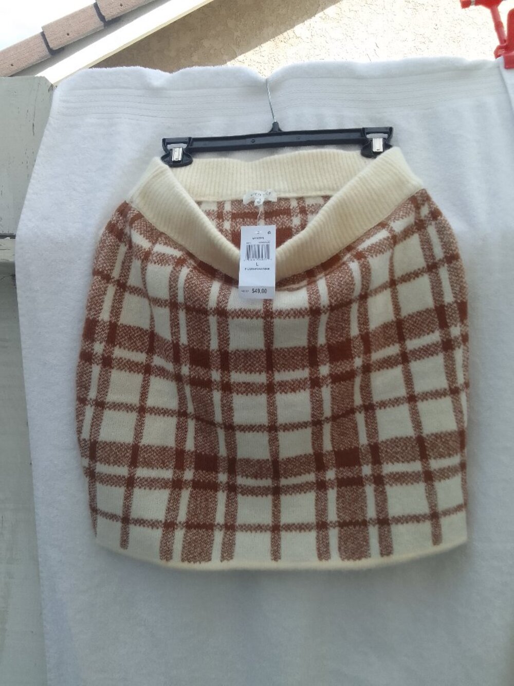 Softball knit mini-skirt brand new with tag